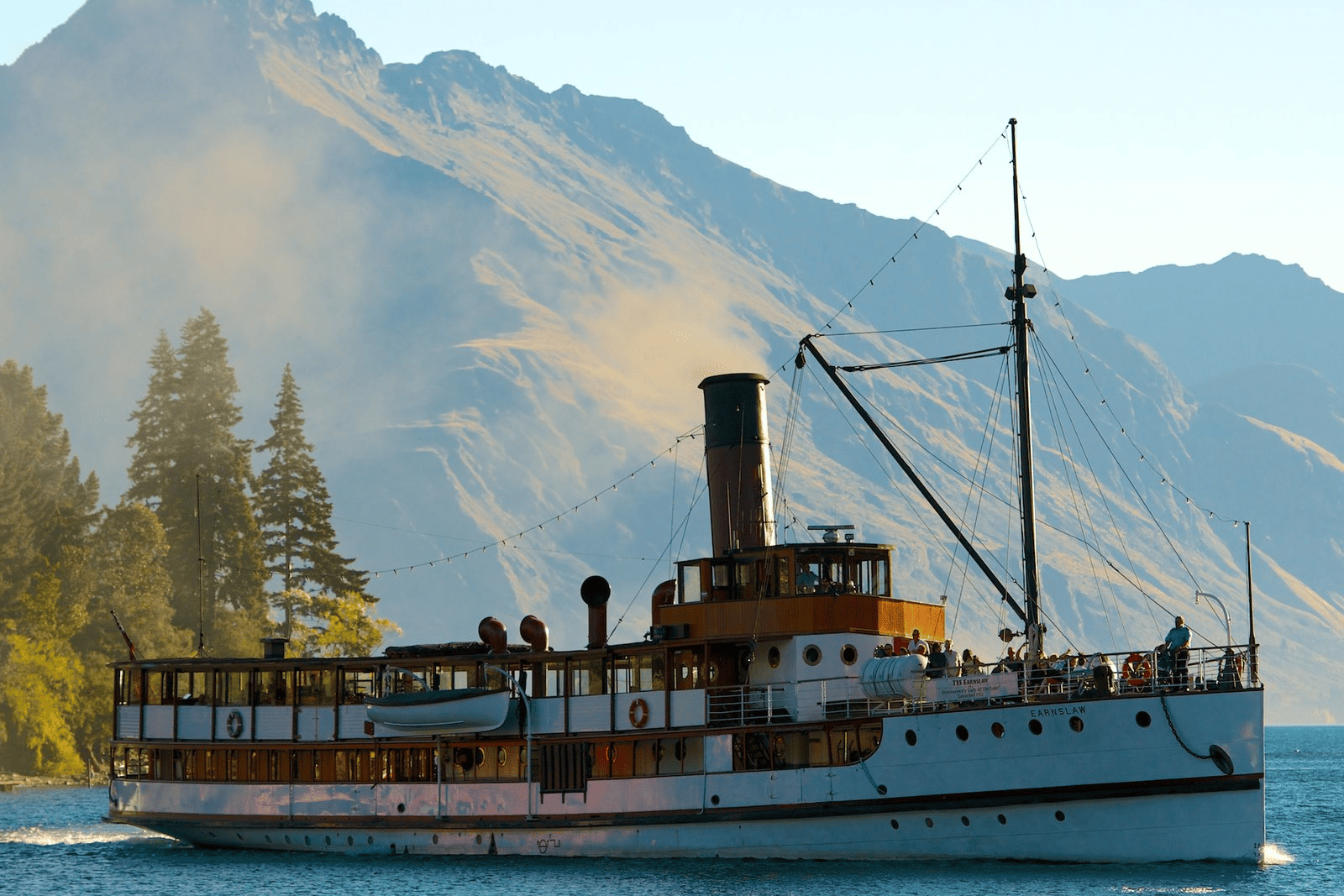 <span>Day 2</span>Queenstown